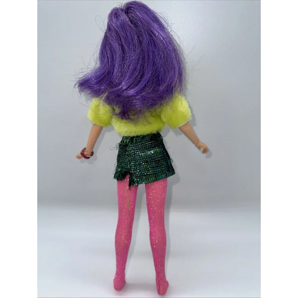 Vintage 1986 Jem And The Holograms Misfits Clash Doll Hasbro Outfit Accessories